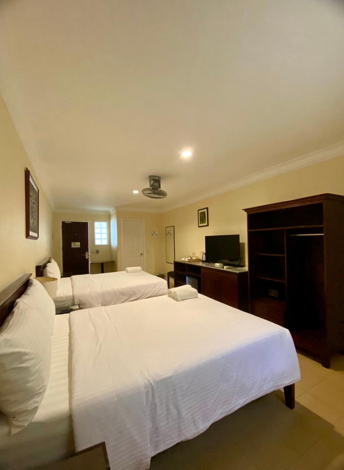 Regents Park 3* Panglao
